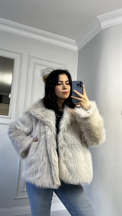İçi Astarlı Yumuşak Dokulu Premium Kürk Bej