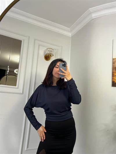Kayık Yaka Bluz Modal Kumaş Lacivert