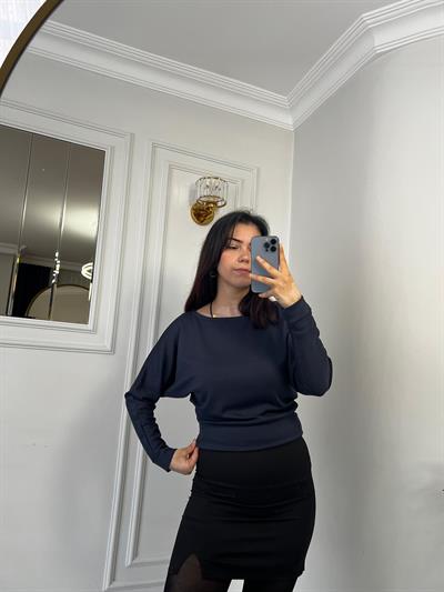 Kayık Yaka Bluz Modal Kumaş Lacivert