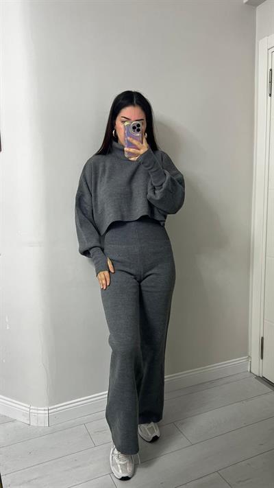 Parmak Geçmeli Alt üst Triko Takım Gri