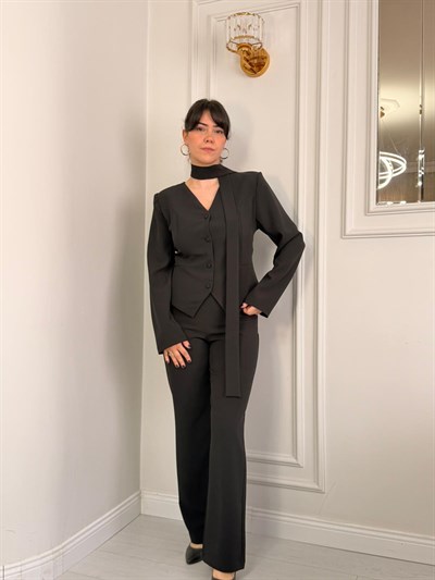 ŞAL DETAYLI BLEZER TAKIM SİYAH 