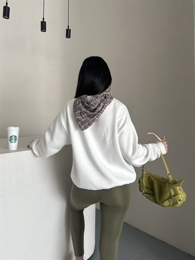 Fularlı Basit Sweaters Krem
