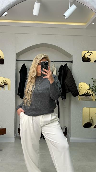 Dört Düğmeli Triko Antrasit Kazak