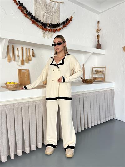 Kazabilanka Triko Oversize Takım Düğme Detaylı Krem