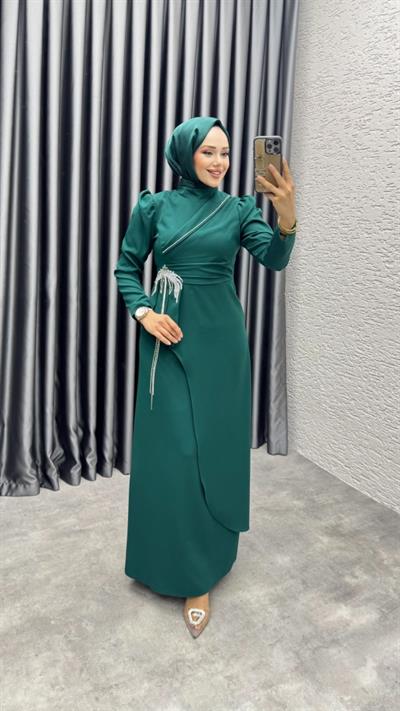 Meç Taşlı Zincir Detay Elbise 8002 Zümrüt