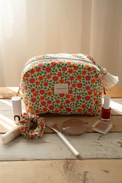 ÇİÇEK DESENLİ KAPİTONE MAKYAJ ÇANTASI ( SCRUNCHIE HEDİYESİ İLE )