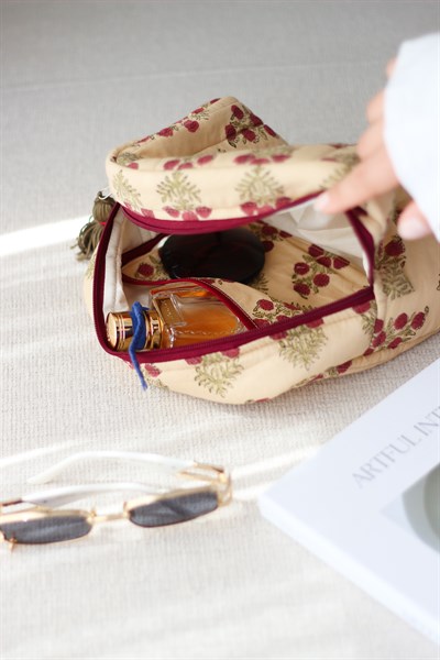 EL YAPIMI HİNT KUMAŞI MAKYAJ ÇANTASI - CLUTCH  BORDO ÇİÇEKLİ