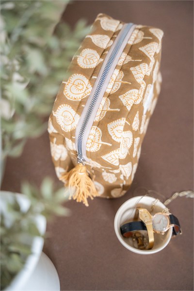 TOPRAK TONLARI MAKYAJ ÇANTASI & CLUTCH