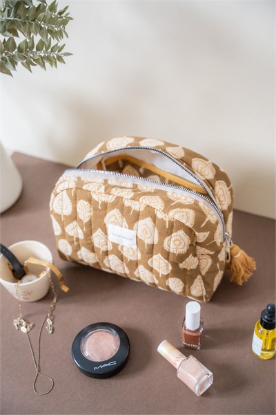 TOPRAK TONLARI MAKYAJ ÇANTASI & CLUTCH