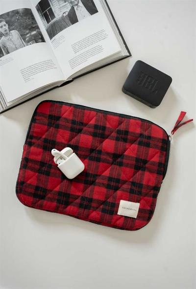 KIRMIZI SİYAH EKOSE EL YAPIMI iPAD VE TABLET ÇANTASI