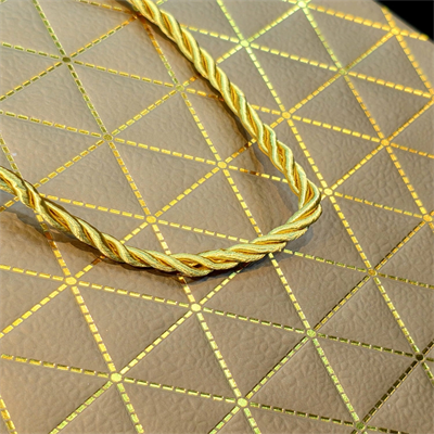 Gold Geometrik Desenli Orta Boy Karton Hediye Çantası