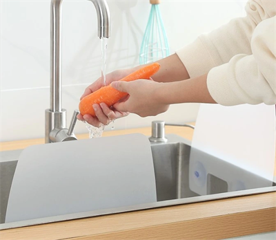 Lavabo ve Ocak Sıçrama Önleyici Vantuzlu Kalkan