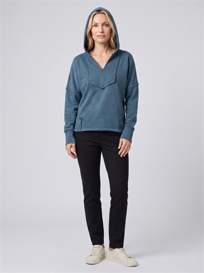 Bold & Young Kadın Petrol Mavisi V Yaka Dikiş Detaylı Parça Boya Yıkama Efektli %100 Pamuk Kapüşonlu Sweatshirt