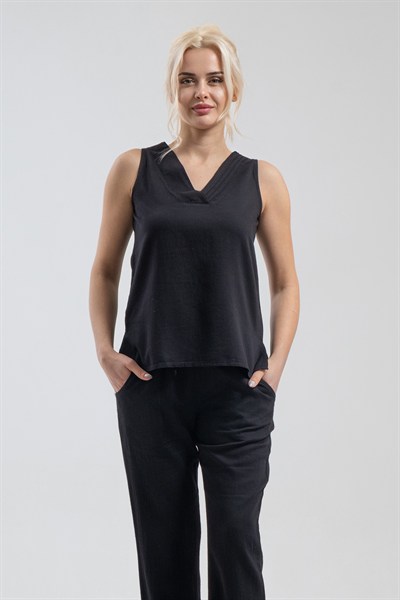 Bold & Young Kadın Siyah V Yakalı Pli Detaylı Kolsuz Pamuklu T-Shirt