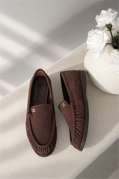 Gold Aksesuarlı Düz Taban Loafer