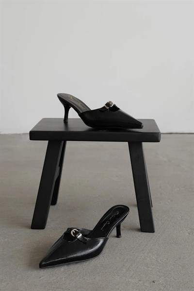 Kemerli Topuklu Terlik