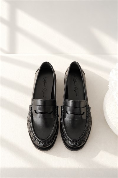 Klasik Bant Detaylı Loafer