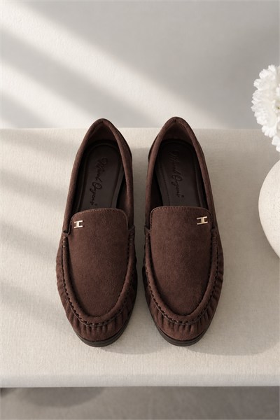 Gold Aksesuarlı Düz Taban Loafer