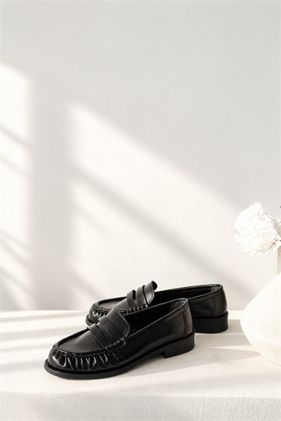 Klasik Bant Detaylı Loafer