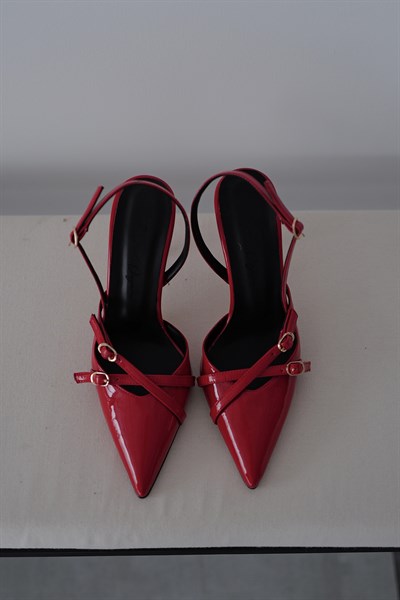 Çapraz Tokalı Stiletto