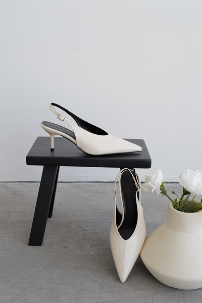 Arkası Açık Topuklu Ayakkabı