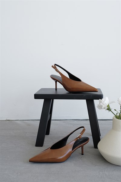 Arkası Açık Topuklu Ayakkabı