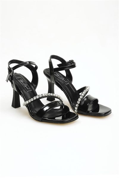 Rugan Taş Bantlı Ayakkabı