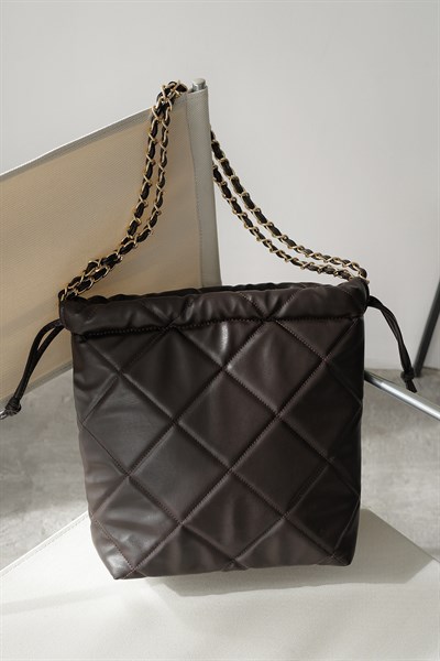 Büzgülü Kapitone Çanta