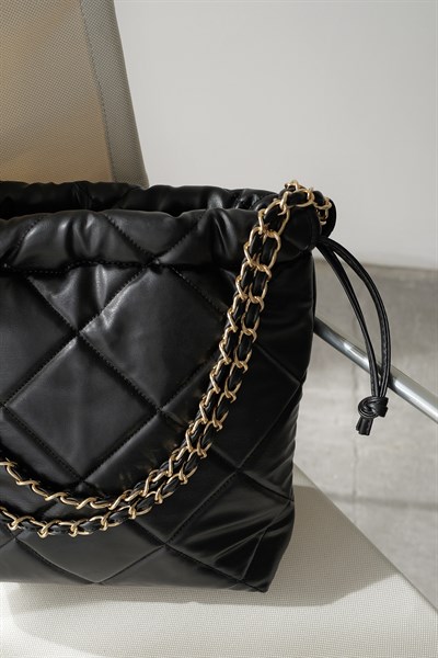 Büzgülü Kapitone Çanta