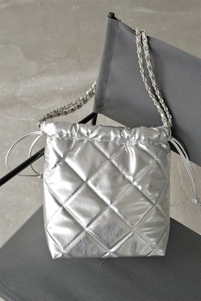 Büzgülü Kapitone Çanta