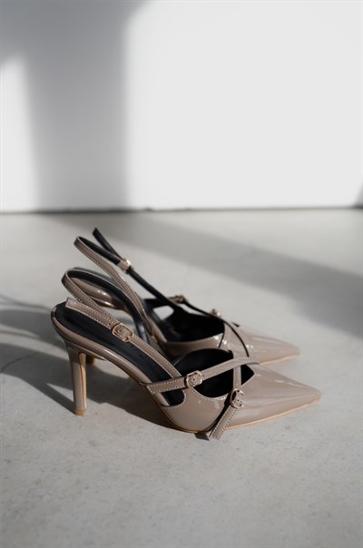 Çapraz Tokalı Stiletto