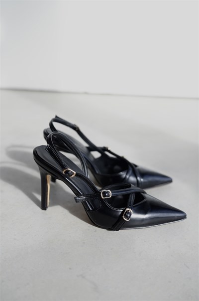 Çapraz Tokalı Stiletto