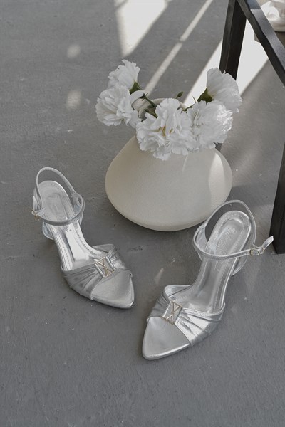 Drape Model Topuklu Topuklu Ayakkabı