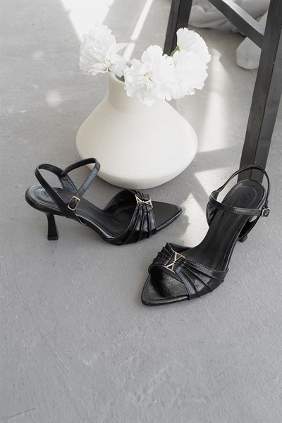 Drape Model Topuklu Topuklu Ayakkabı