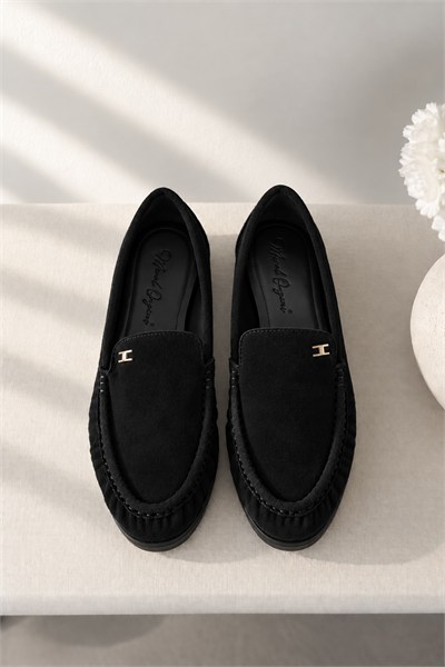 Gold Aksesuarlı Düz Taban Loafer