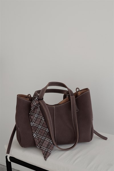 El Ve Omuz Askılı Çanta