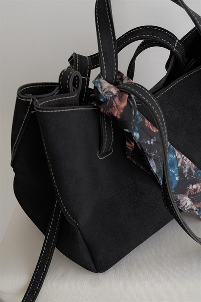 El Ve Omuz Askılı Çanta