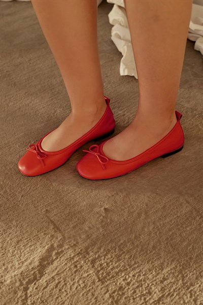 Fiyonklu Düz Taban Babet