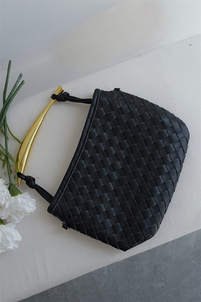 Gold Kulplu Kapitone Çanta