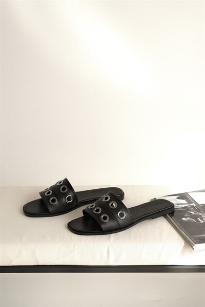 Halka Bantlı Düz Terlik