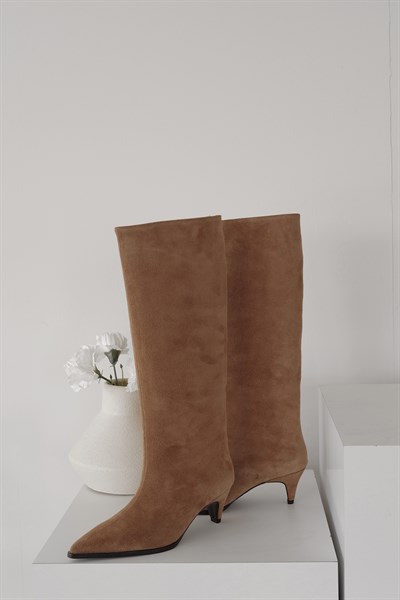 İnce Topuk Süet Çizme