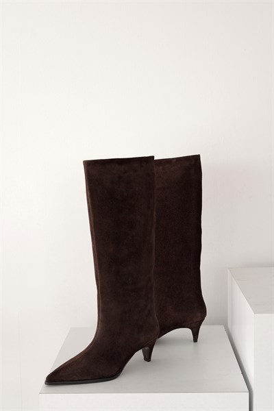 İnce Topuk Süet Çizme