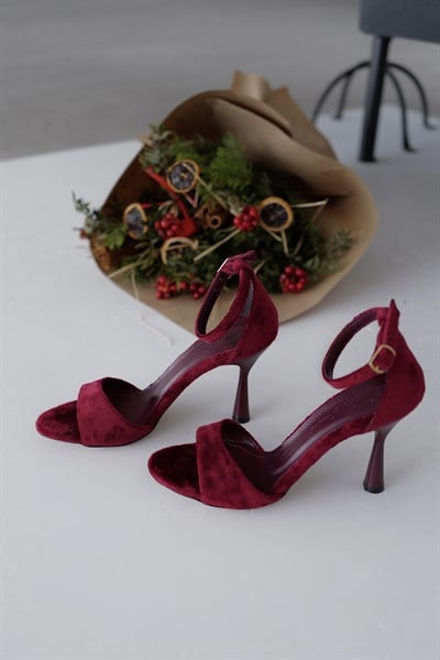 Kadife Topuklu Ayakkabı