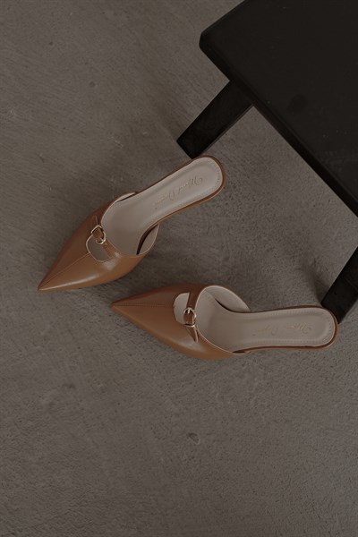 Kemerli Topuklu Terlik