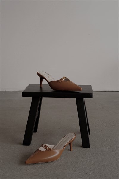 Kemerli Topuklu Terlik