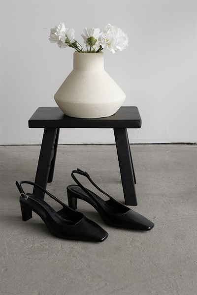 Küt Burun Topuklu Ayakkabı