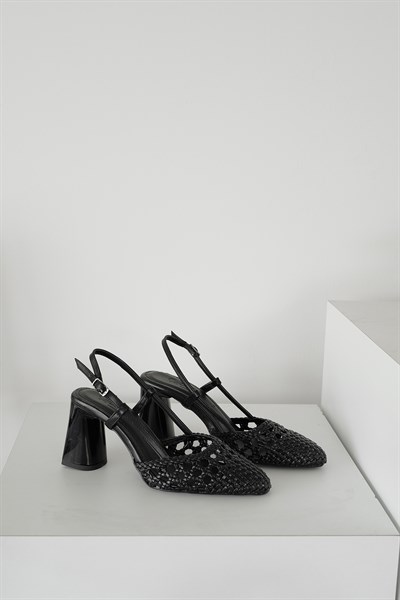 Örgülü Topuklu Ayakkabı