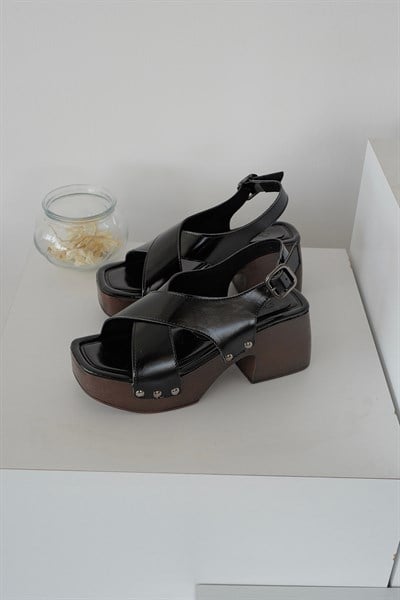 Platform Topuk Ayakkabı