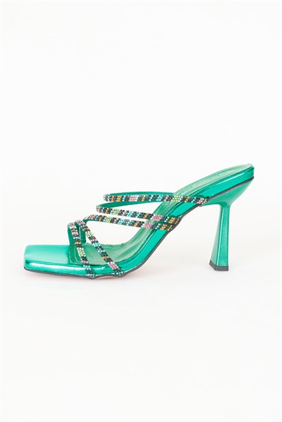 Renkli Taş Bantlı Topuklu Terlik