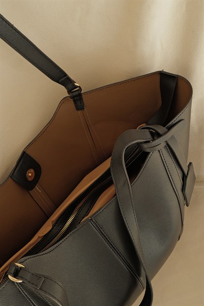 Şerit Detaylı Çanta